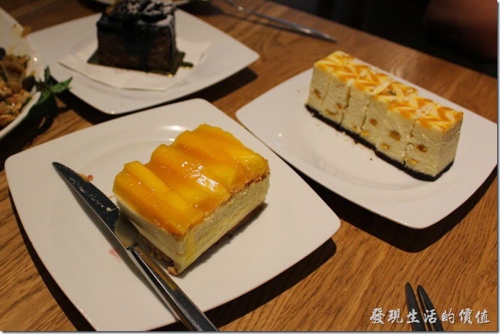 台北-溫德德式烘培餐館(內湖店)。芒果蛋糕與芒果圍牆。