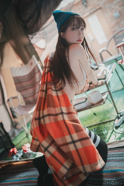 DJAWA Photo – Son Ye-Eun – Romantic Winter Glamping