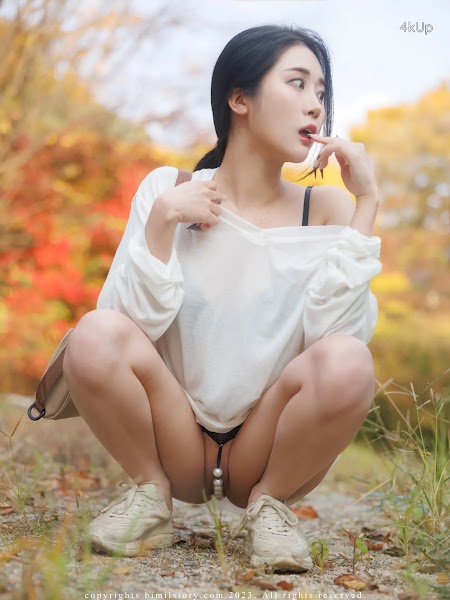 [Bimilstory] Bomi (보미) Vol.36 Outdoor Exposure – Purpose of Hiking