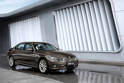 2013-BMW-3-Series-02.jpg