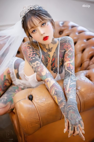 SAINT Photolife – YoKo Vol.01 & Cat Bride