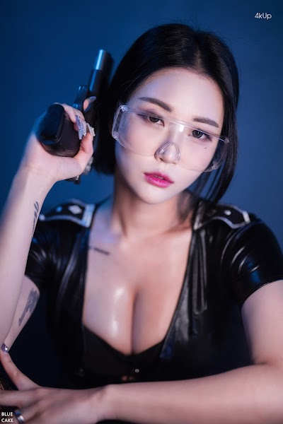 [BLUECAKE] Bomi (보미) – Siren