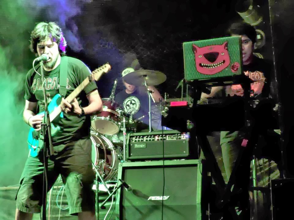 [1525750_10203007191685461_533340546_n%255B2%255D.jpg]