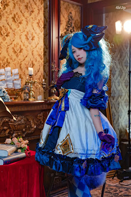Coser@黏黏团子兔 兔兔班车 格温