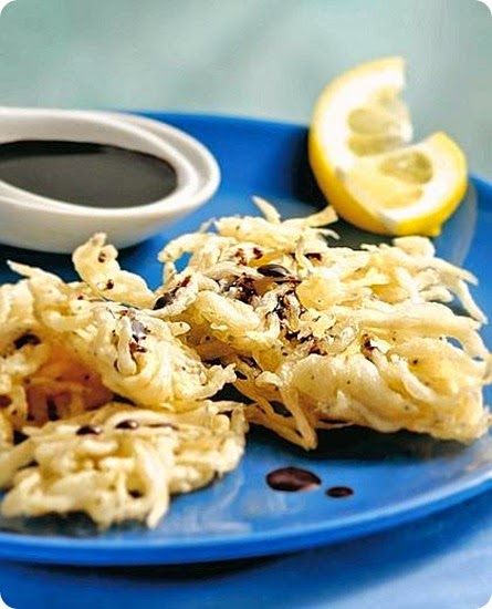 Nuvole di bianchetti all’aceto balsamico Nuvole di bianchetti all’aceto balsamico