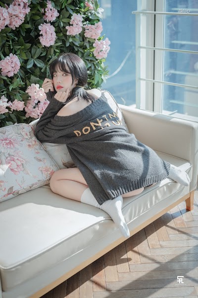 SAINT Photolife – Yuna & BLOOM Vol.01