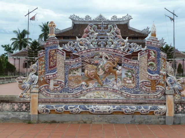 [Vietnam-Hoi-An-Dai-Ky-Niew-Temple-17%255B9%255D.jpg]