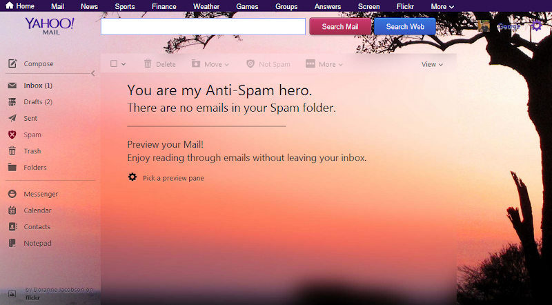 Yahoo Mail 2013 update with Flickr background