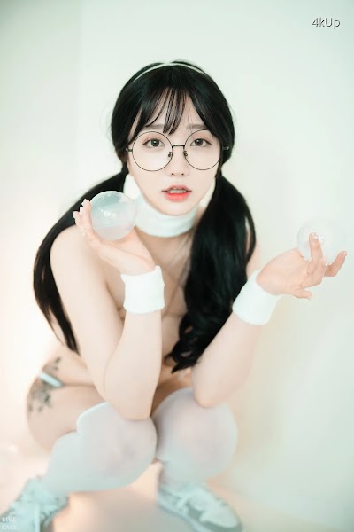 [BLUECAKE] Son Ye-Eun (손예은) Pocky ♥ Yenny
