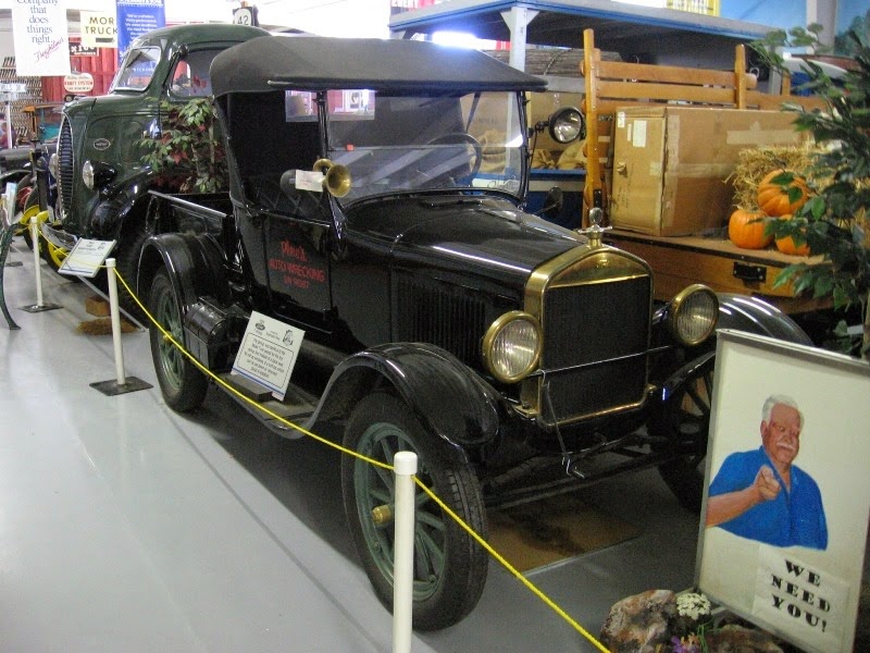 [IMG_2631-1926-Ford-Model-T-Pickup-at%255B2%255D.jpg]