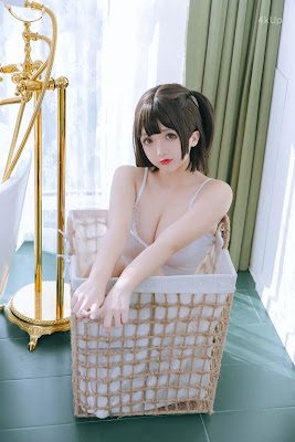 Coser@日奈娇 湿身小白裙