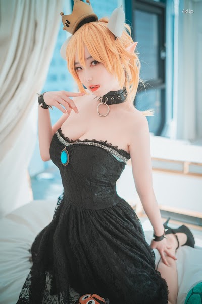 DJAWA Photo – Bambi (밤비) – Halloween with Bowsette (Super Mario Bros.)