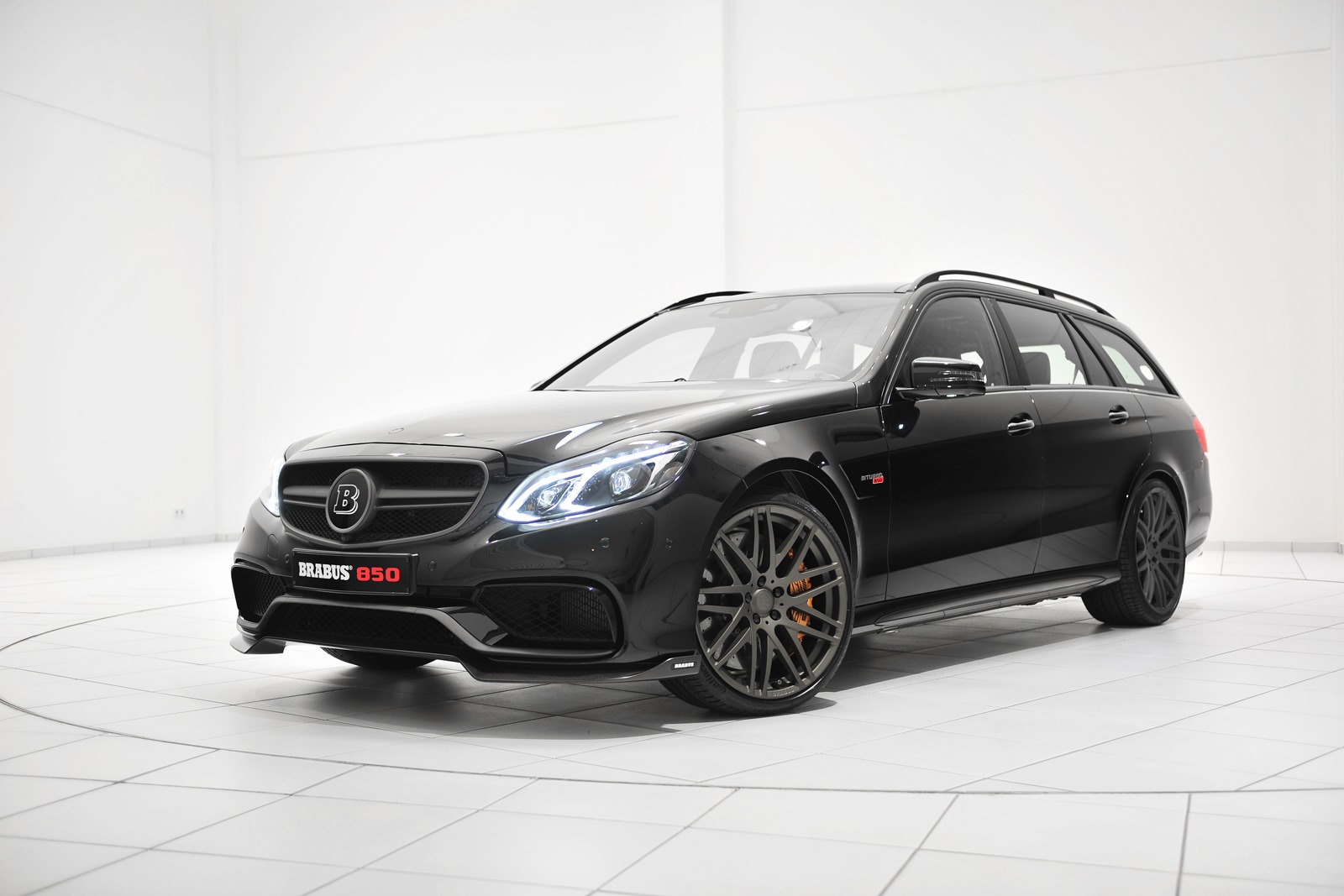 [Brabus-850-60-Biturbo-E-Class-6%255B3%255D.jpg]