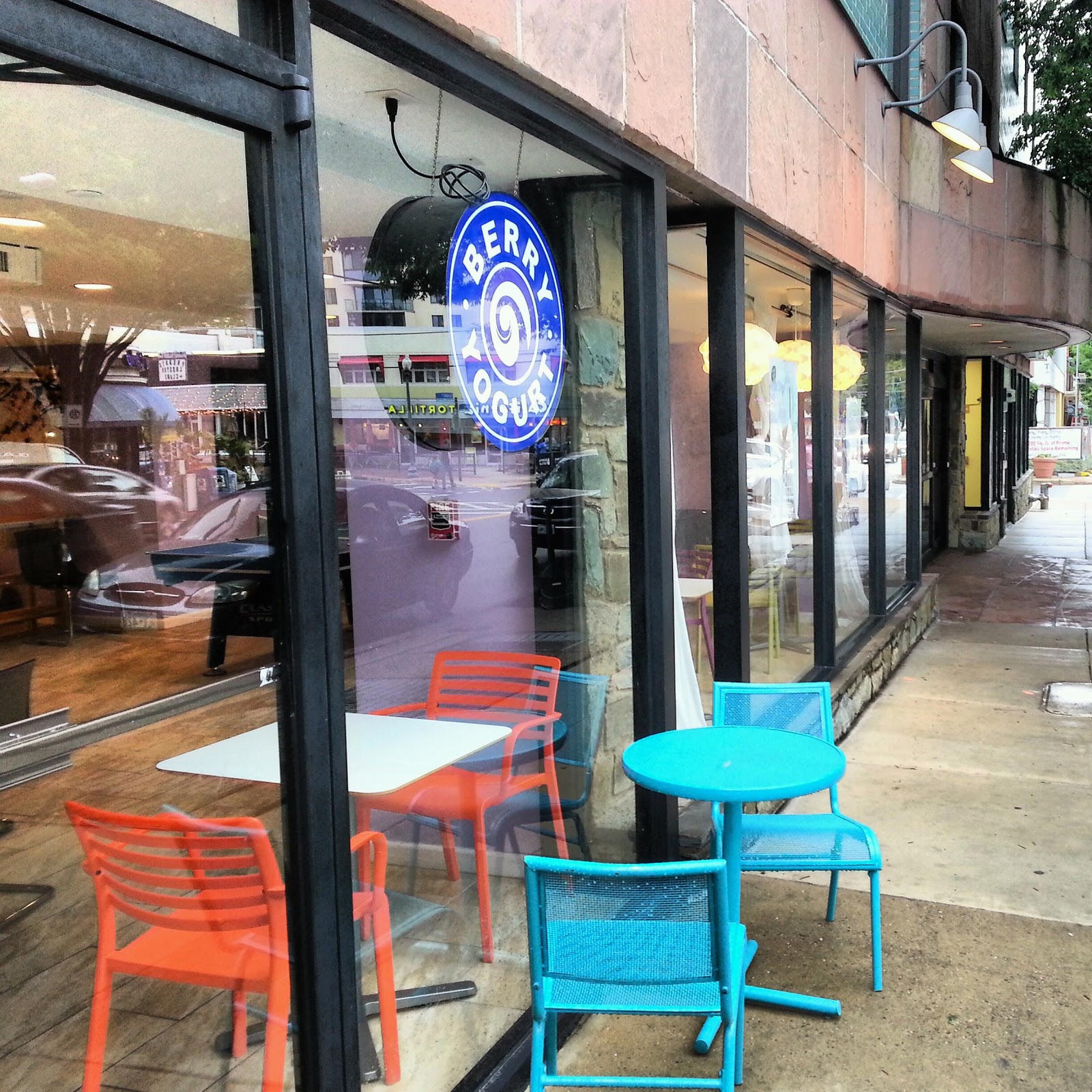 Robert Dyer Bethesda Row BUBBLE TEA ADDED TO BERRY YOGURT MENU IN