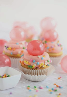 SprinkleBakes Bubble Gum Cupcakes with Gelatin Bubble Topper Tutorial 6