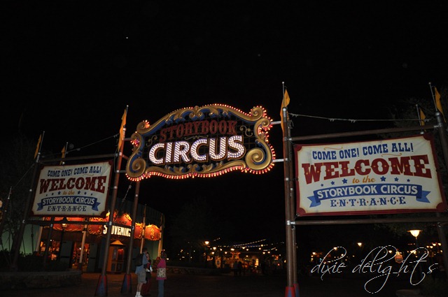 [Disney%2520December%25202012%2520526%255B2%255D.jpg]