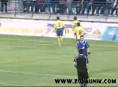 Gol tapi salah supporter Gol tapi salah supporter