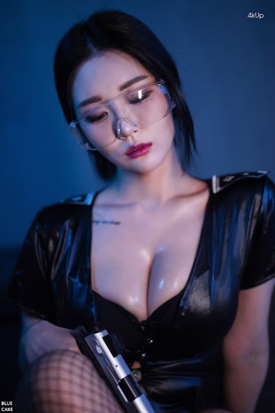 [BLUECAKE] Bomi (보미) – Siren