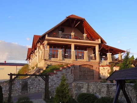 Drumul vinului -Basarabia: Restaurant la Vartely