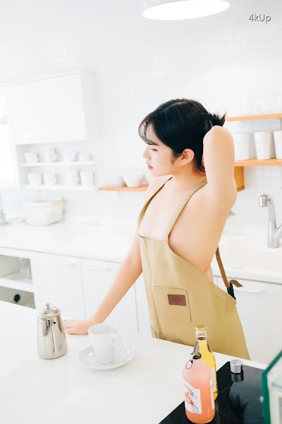 [Loozy] Sonson (손손) Nude Apron