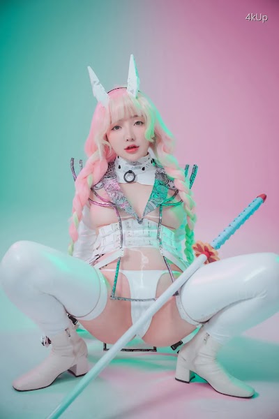 DJAWA Photo – Son Ye-Eun (손예은) Cyber Hunter Mitsuri