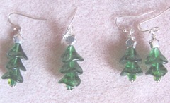 2011 Beaded gifts..small and large green xmas tree earrings