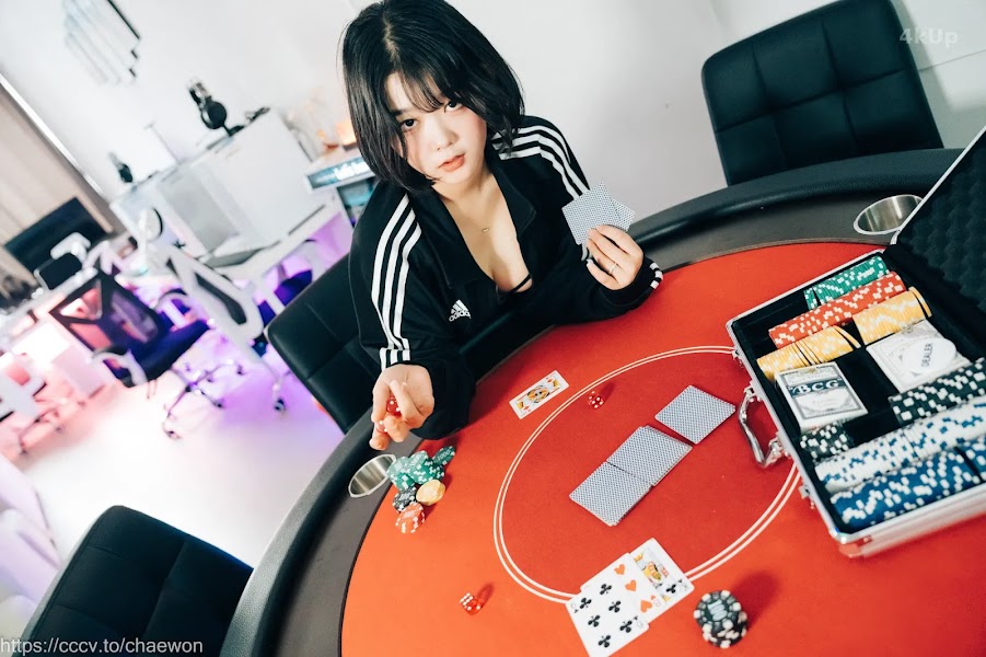 [Loozy] Zia (지아) PC Room With SP (Part A)