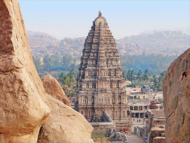 [1_Virupaksha_temple_Gopuram_Hampi_Vijayanagar_India%255B3%255D.jpg]