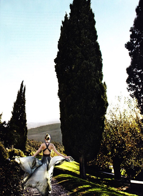 [vogue-us-january2011-lanvin%255B3%255D.jpg]