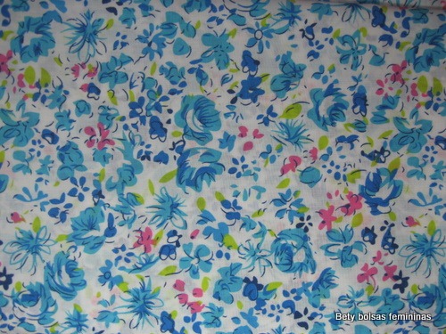 TE23-tecido-estampa-floral-medio-branco