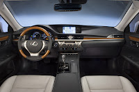 2013-Lexus-ES300h-Hybrid-11.jpg