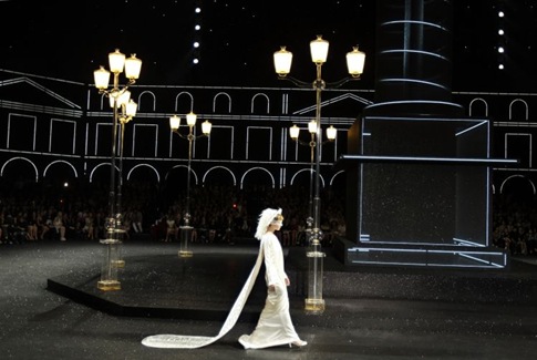 Fall 11 Couture - Chanel 6