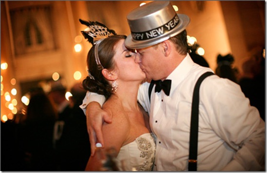 new-years-wedding2-first-kiss-of-the-new-year