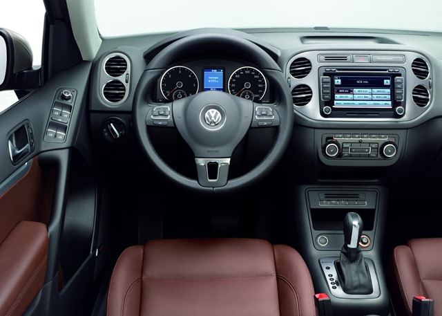 [Volkswagen-Tiguan_2012_1600x1200_wallpaper_3c%255B5%255D.jpg]