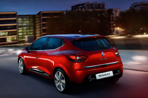 2013-Renault-Clio-Mk4-11.jpg
