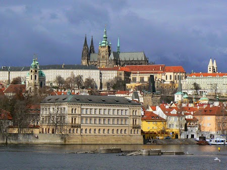 04. Castelul din Praga.jpg