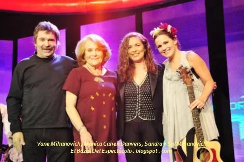 Vane Mihanovich, Mónica Cahen Danvers, Sandra y Sol Mihanovich.jpg
