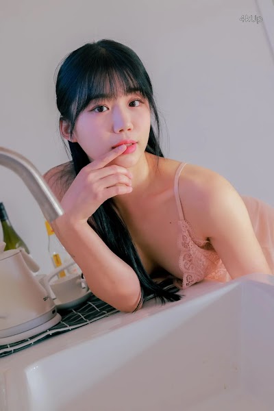 [SWEETBOX] Yui (유이) SWTB Vol.22 See-through