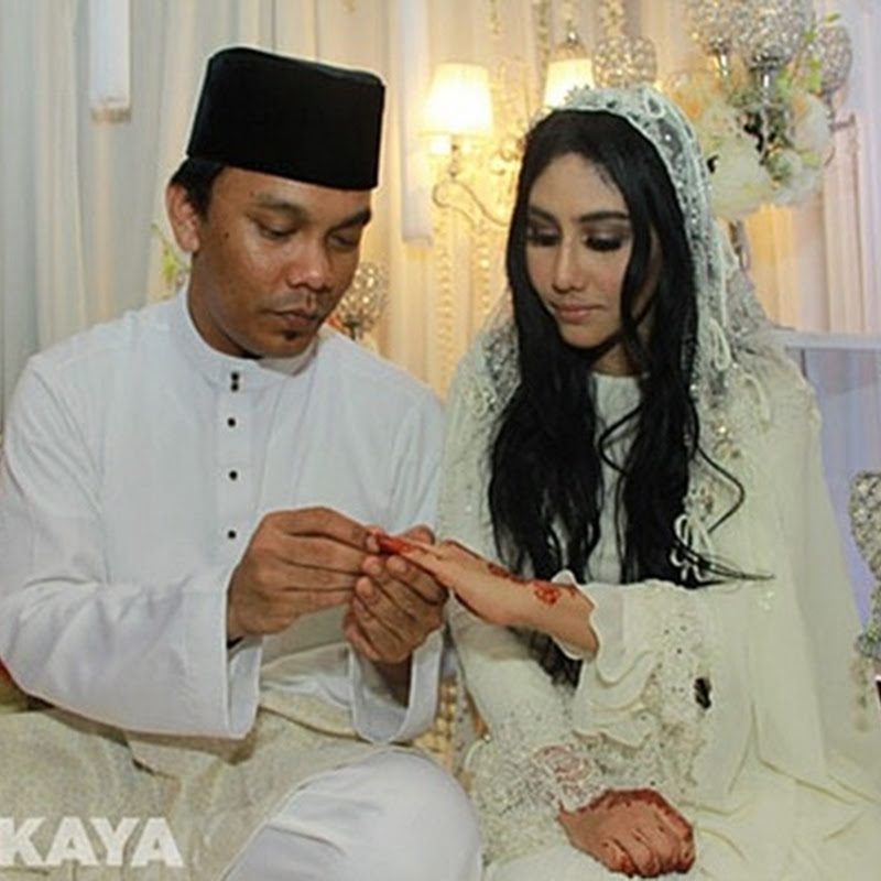 GAMBAR MAJLIS PERKAHWINAN ELLA DAN AZHAR GHAZALI