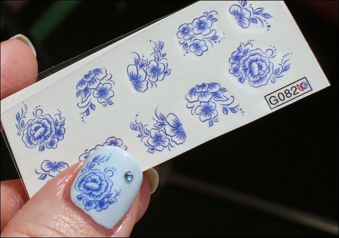 Blue Friday Flowers Blaue Blümchen Mottomonat Blütenzauber Nail Art Nageldesign Water Decals 04