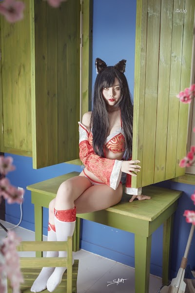 SAINT Photolife – Yuna & Ahri