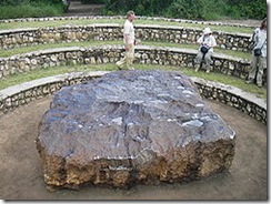 250px-The_Hoba_Meteorite_near_Grootfontein