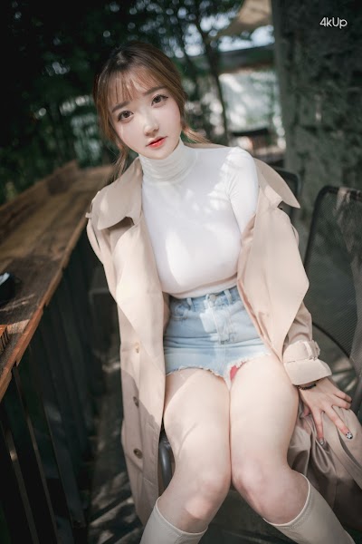 DJAWA Photo – Son Ye-Eun (손예은) A Snap of Intimacy
