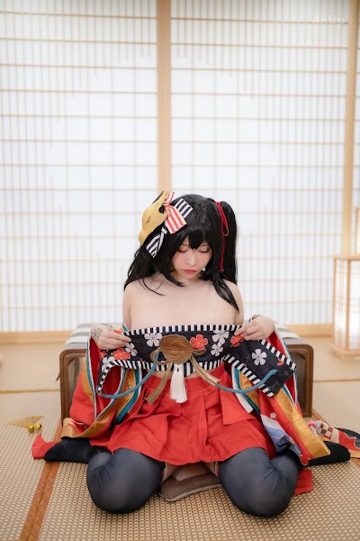 Yuna (유나) Vol.8 AzurLane IJN Taihou
