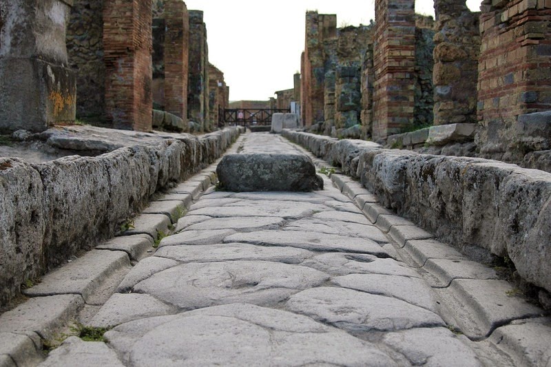 streets-pompeii-1