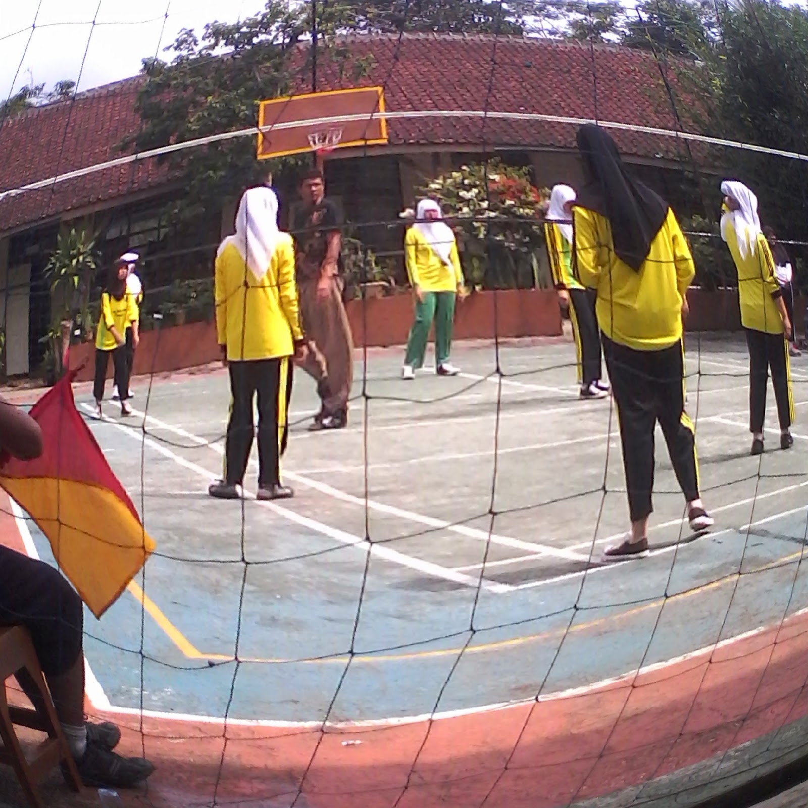 Contoh Warta Bahasa Sunda Tentang Longsor Di bawah ini