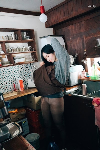 [Loozy] Bambi (밤비) Cafe Alba