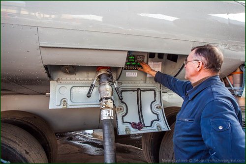 Фотографии тяжелого военно-транспортного самолета Ил-76МД-90А.