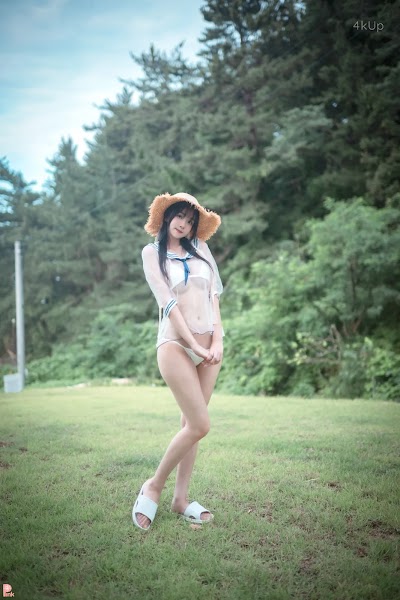[PINK] Lee Ahrin Bikini Day