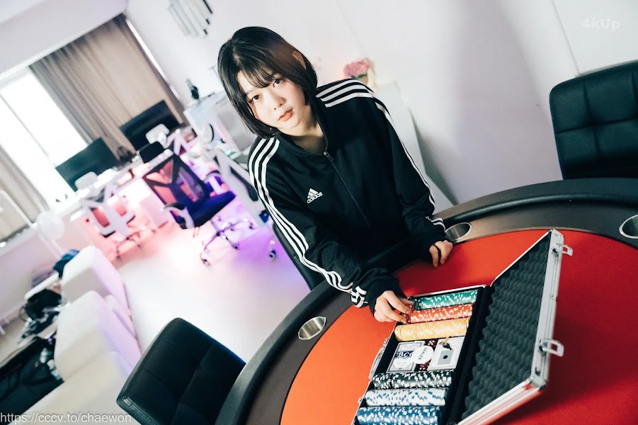 [Loozy] Zia (지아) PC Room With SP (Part A)